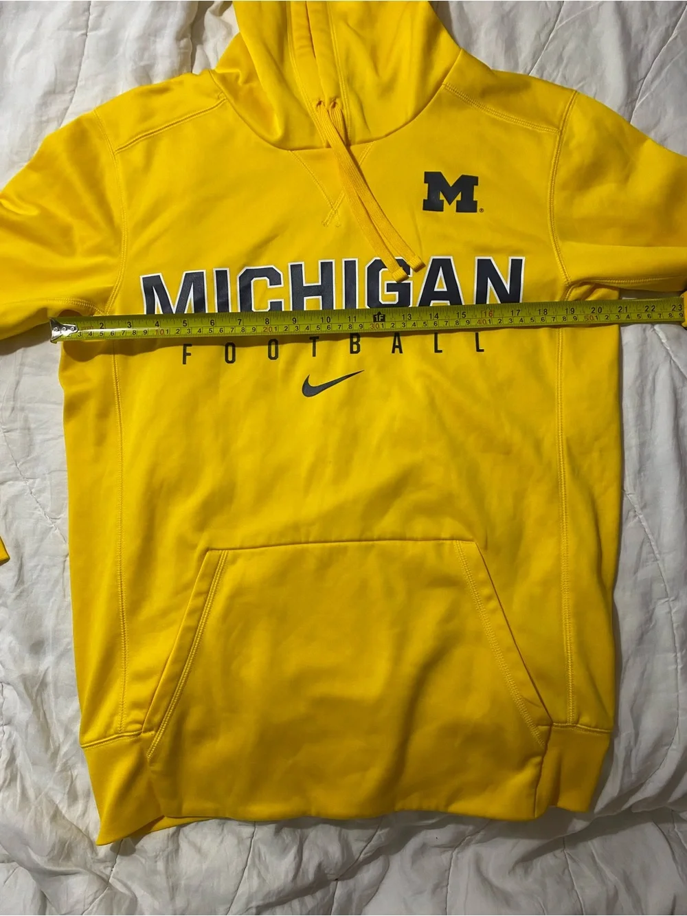 Nike ThermaFit Michigan Wolverines Football Maize Hoodie Men’s Small